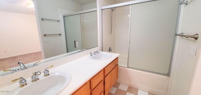 Building Photo - 5463 Avignon Ct