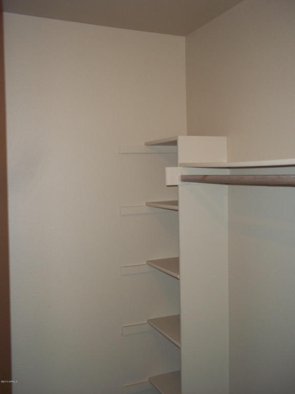 Building Photo - 2 Bedroom Condo in Great South Phoenix Location!