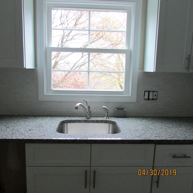 Kitchen - 700 High Street Ext