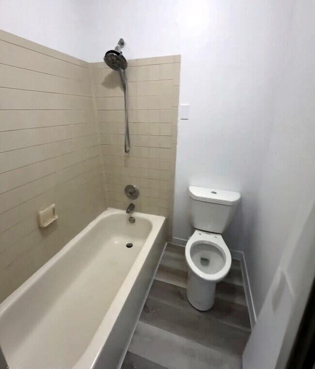 Building Photo - 3982 Crayrich Cir