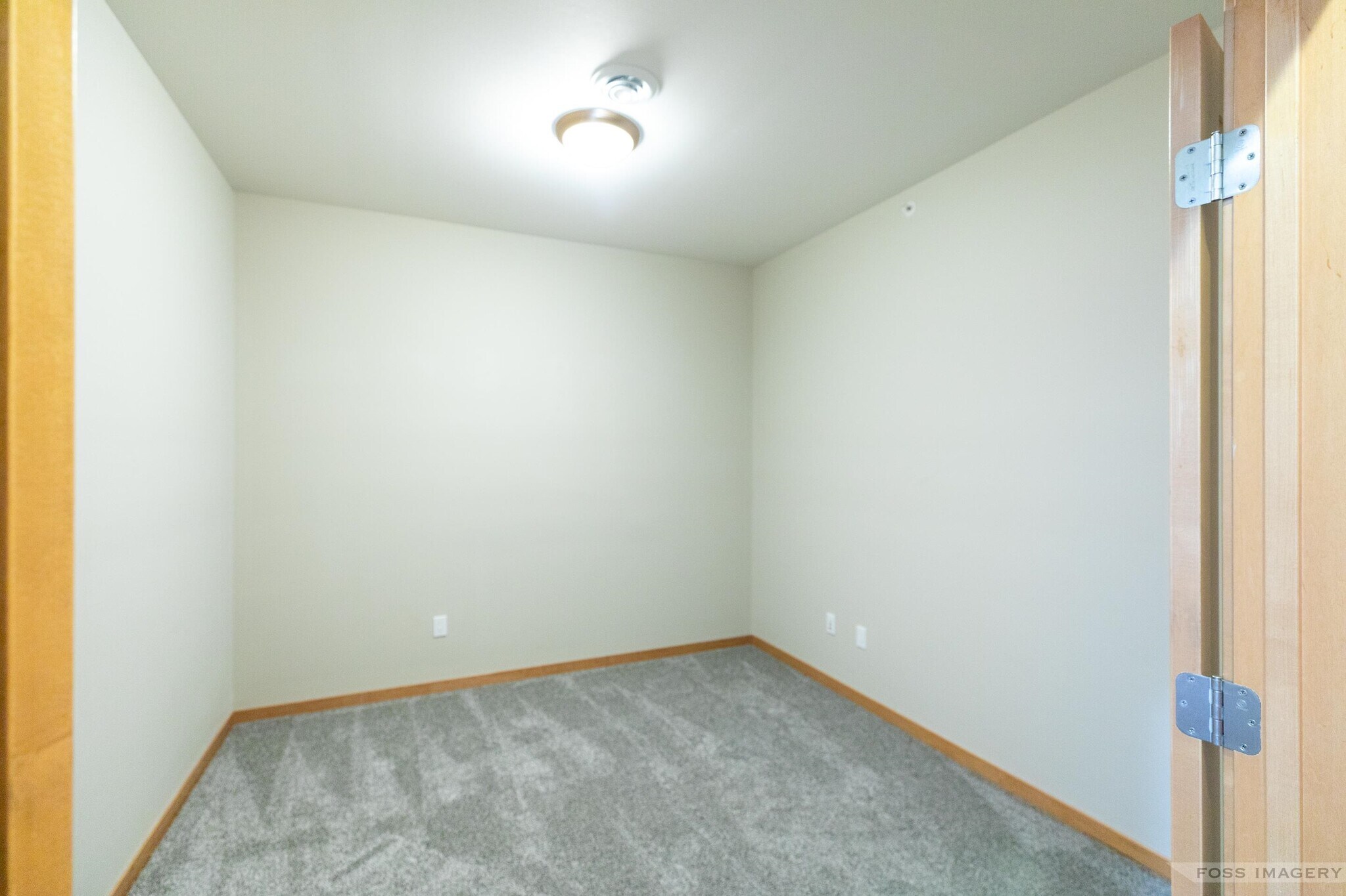 Den/Office - 625 N Segoe Rd