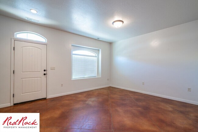 Building Photo - 2075 S Sir Monte Dr