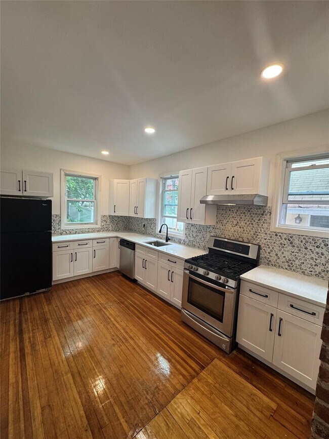 Building Photo - 223 Treadwell Ave