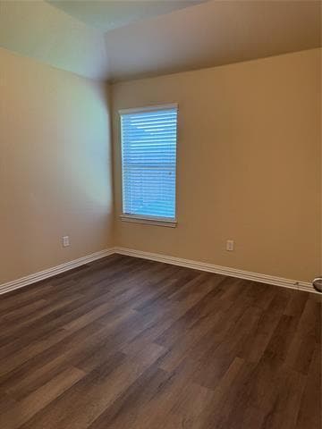 Building Photo - 15917 Alvarado Dr