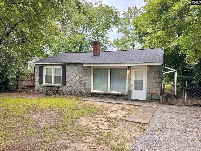Building Photo - 3626 Hydrangea St