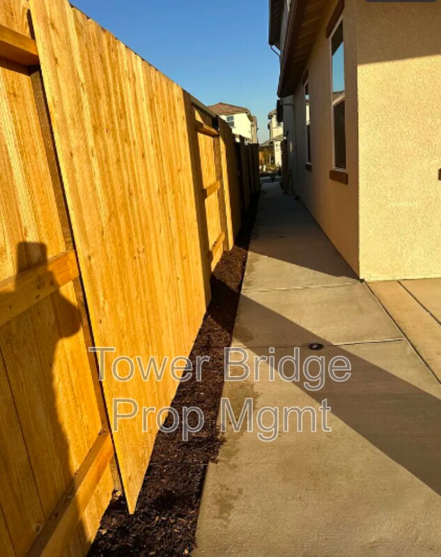 Building Photo - 4430 Lorikeet Wy