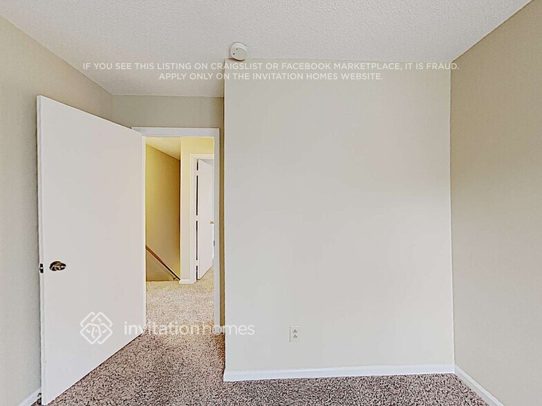 Building Photo - 8627 Lockerbie Ln