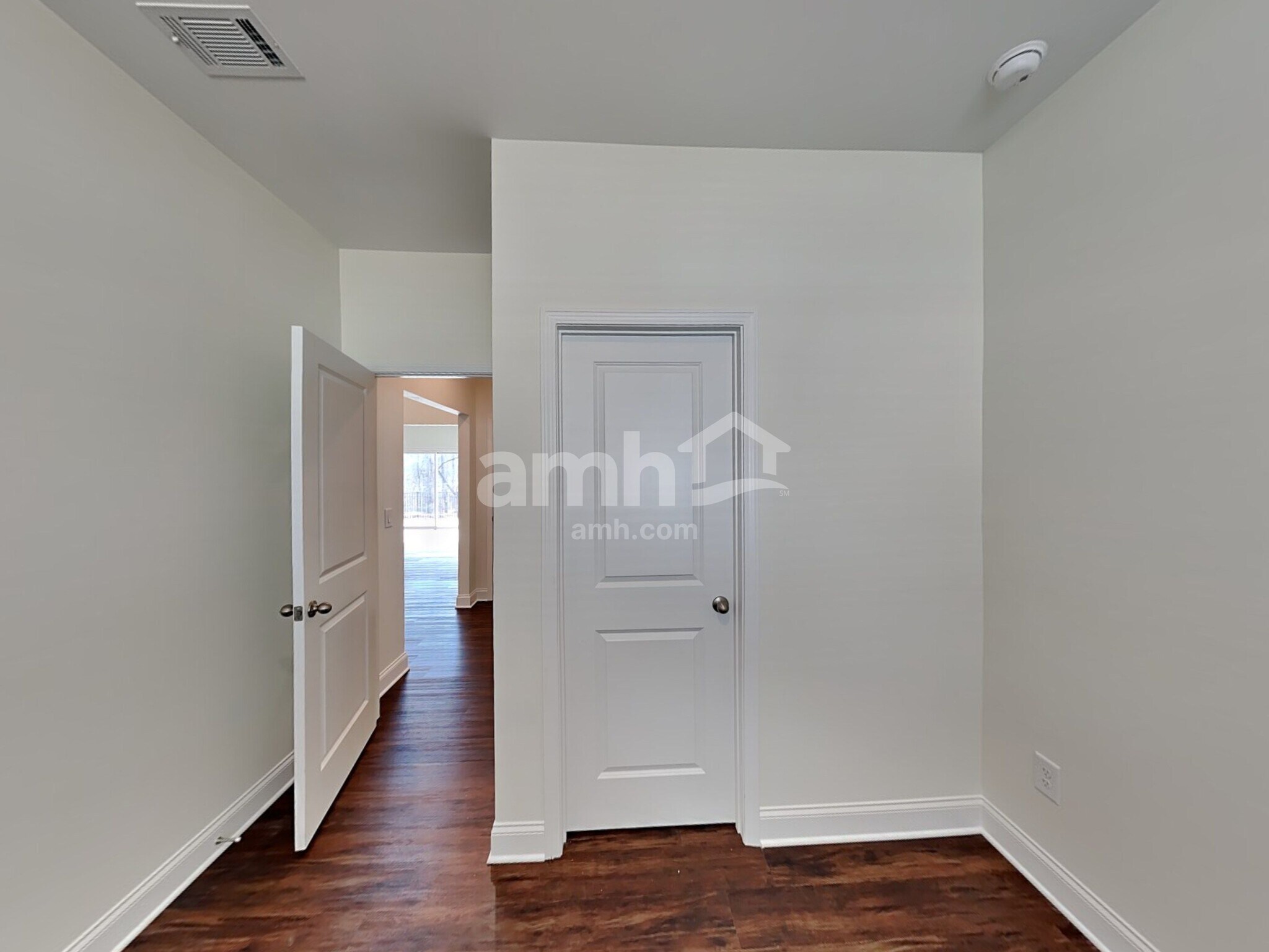 Building Photo - 5253 Blue Mountain Dr