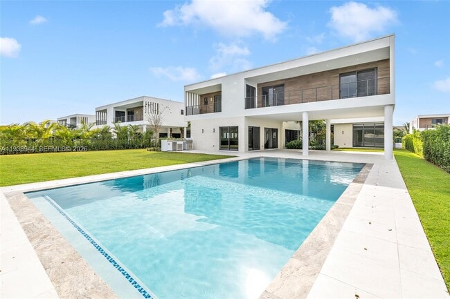 Building Photo - 16699 Botaniko Dr N