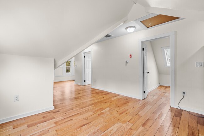 Building Photo - 693 Dixwell Ave