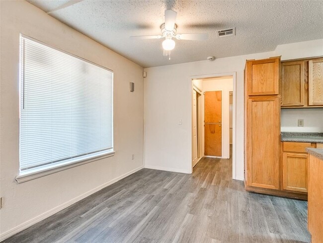 Building Photo - 4602 Creek Ct