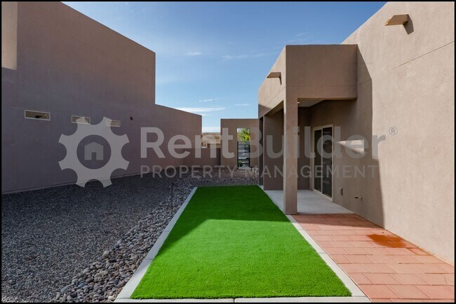 Building Photo - CALL TO SCHEDULE A SHOWING 505-808-6467