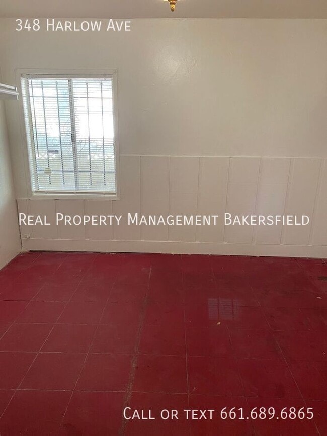 Building Photo - 348 Harlow Ave