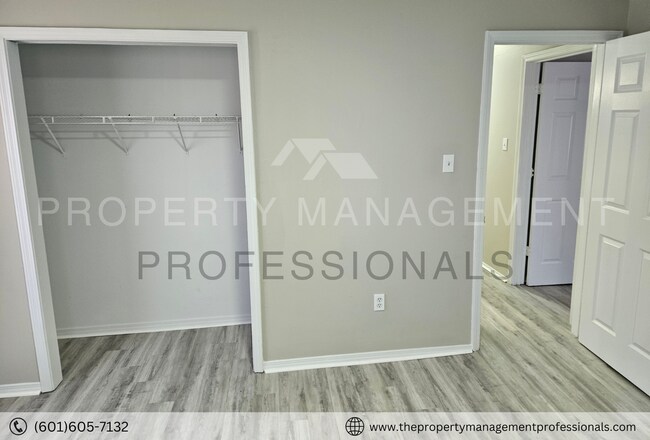 Building Photo - Renewed and ready to be a home!