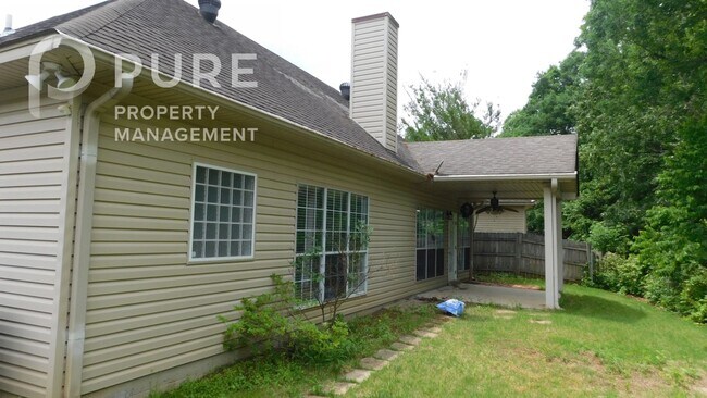 Building Photo - 632 Forest Lakes Dr