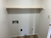 Building Photo - 407 2nd St
