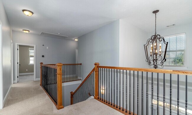 Building Photo - 4025-4025 Stowe Dr