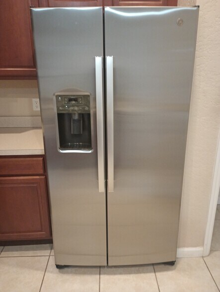 Building Photo - 1425 Shallcross Ave