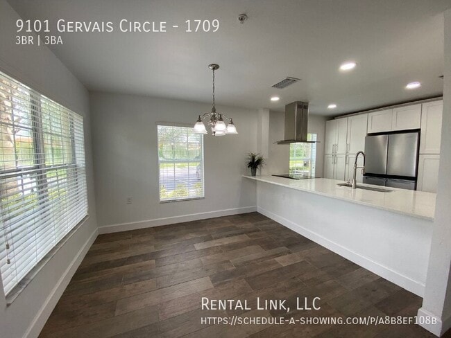 Building Photo - 9101 Gervais Cir