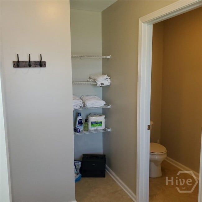 Building Photo - 121 Tupelo Way