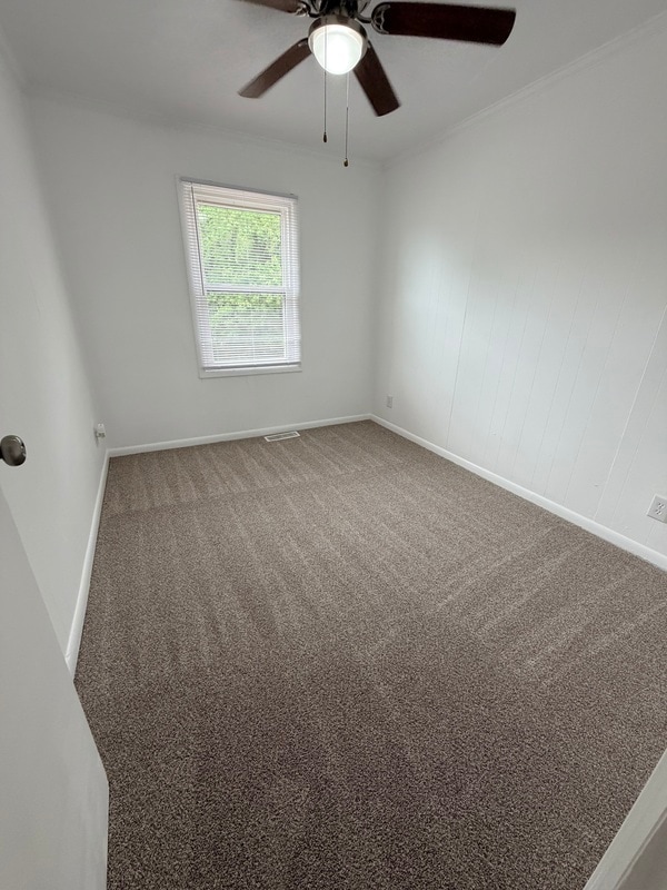 Building Photo - 2669 Wayside Dr