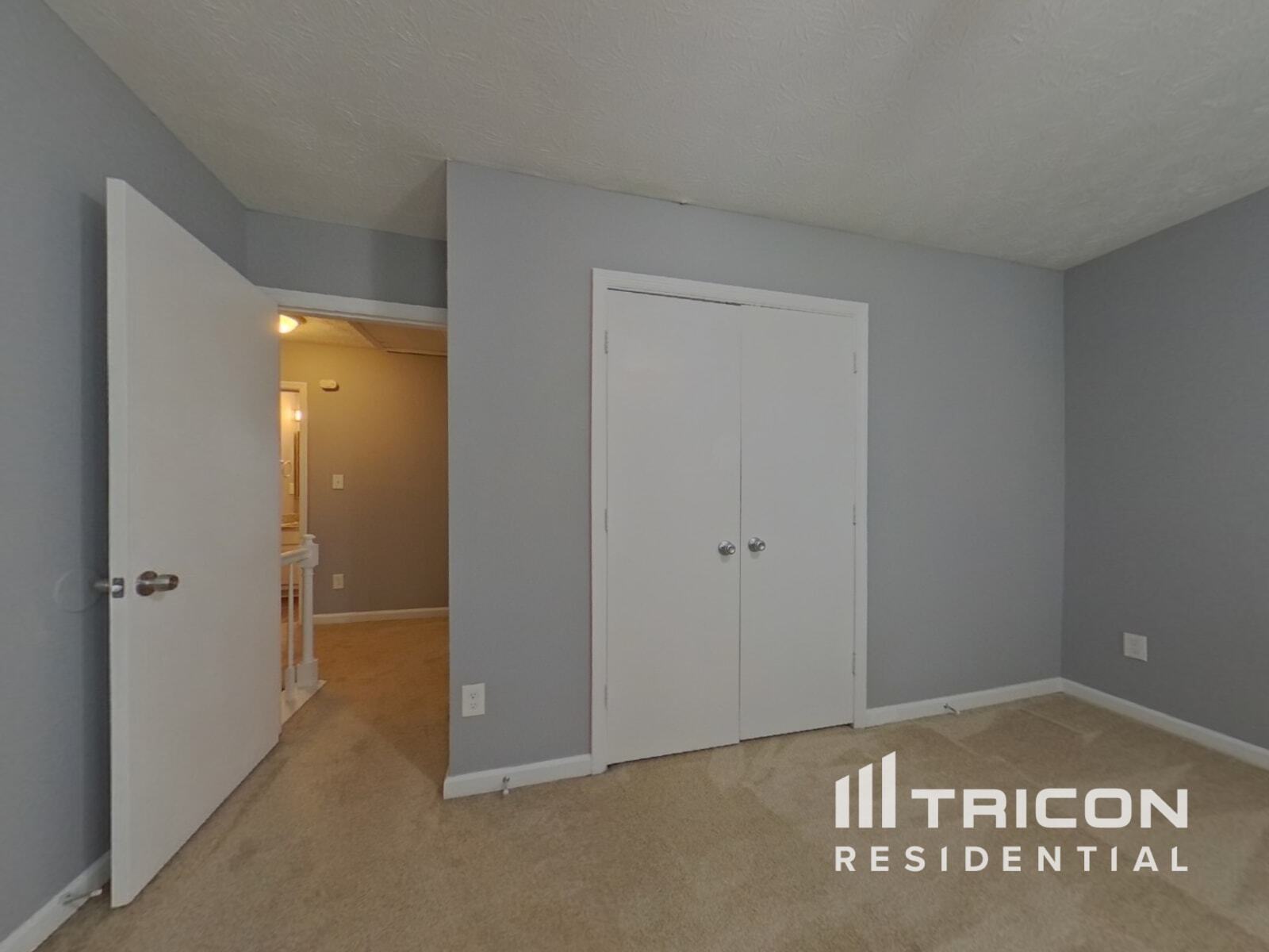 Building Photo - 1384 Ling Dr