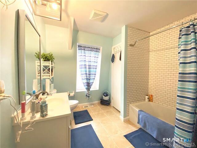 Building Photo - 1 Russell St