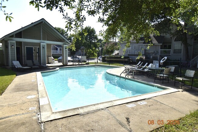 Building Photo - 111 Dunbar Estates Dr