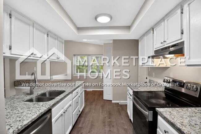 Building Photo - 916 Whidbey Ct