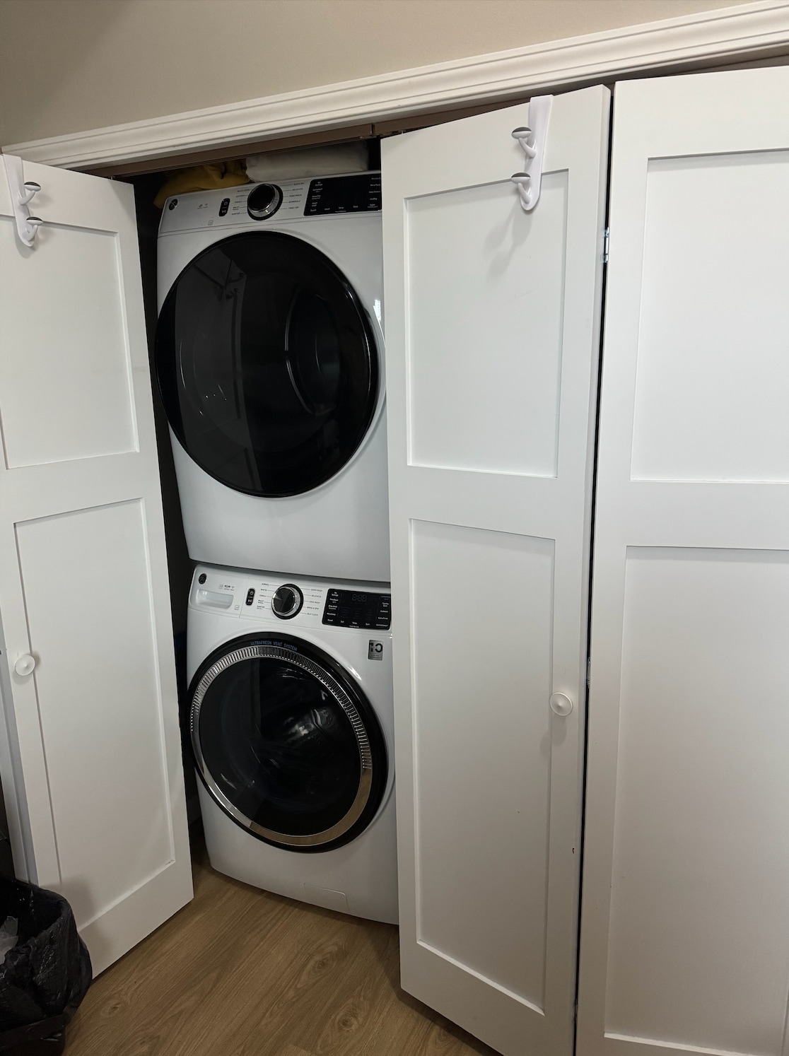 In unit washer and dryer - 712 12th St