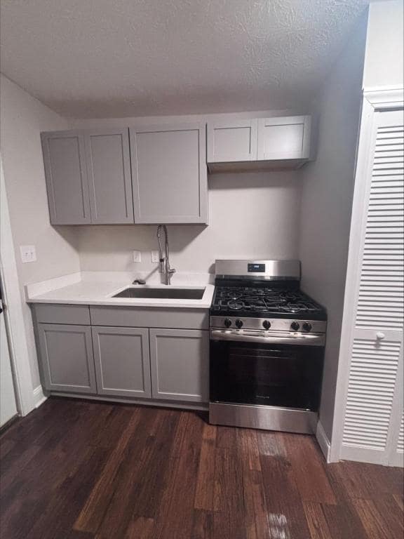 Building Photo - 106 1/2 E College Ave