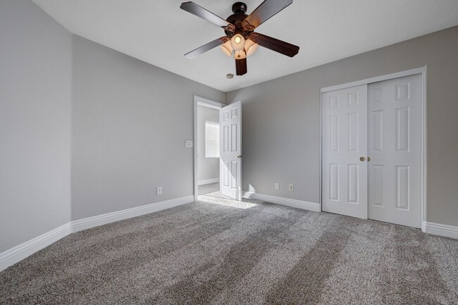 Building Photo - NORTHWEST - 2 STORY HOME - 89149