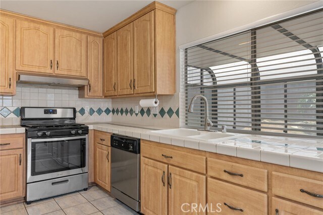 Building Photo - 1708 E Cyrene Dr