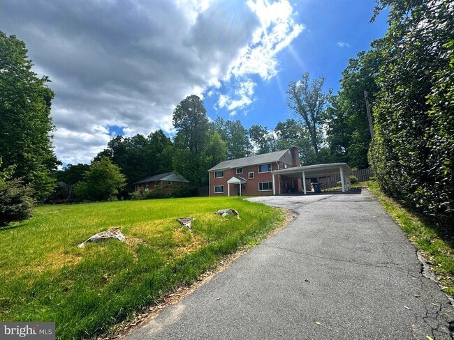 Building Photo - 7815 Rebel Dr