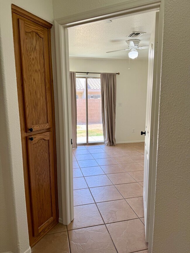 Building Photo - 3108 S Ragen Dr