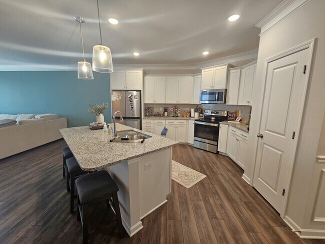 Building Photo - 205 Brochaill Ct
