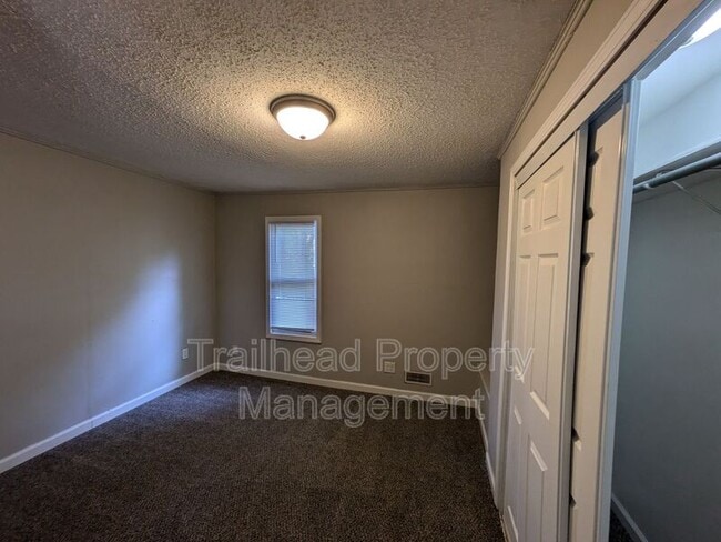 Building Photo - 3122 N 10th St