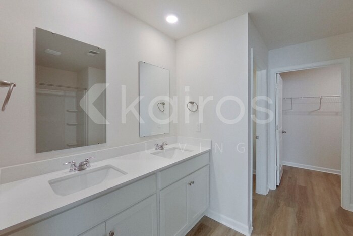 Building Photo - 105 Overstreet Way