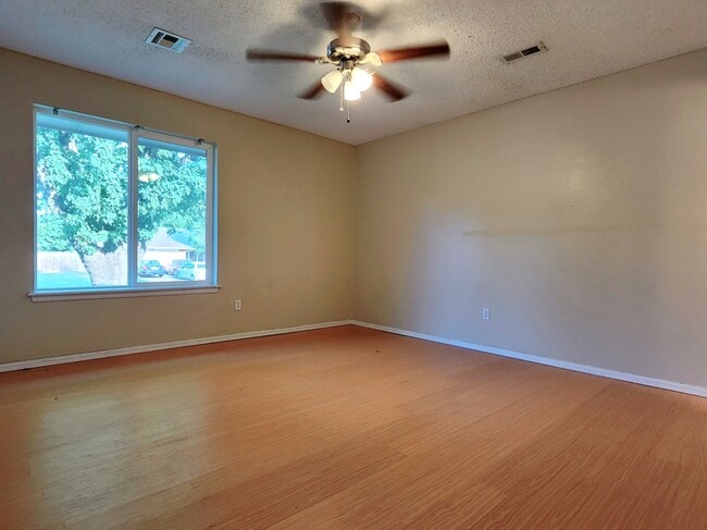 Building Photo - 11621 Sagamore Dr
