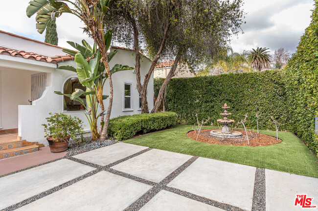 Building Photo - 409 N Kilkea Dr
