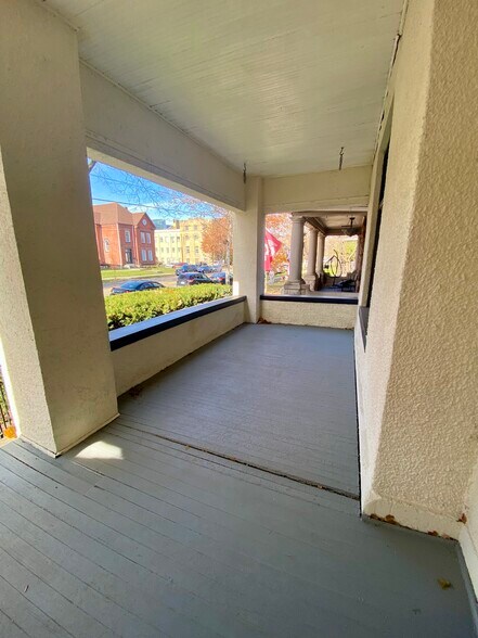 Front porch - 1374 Neil Ave