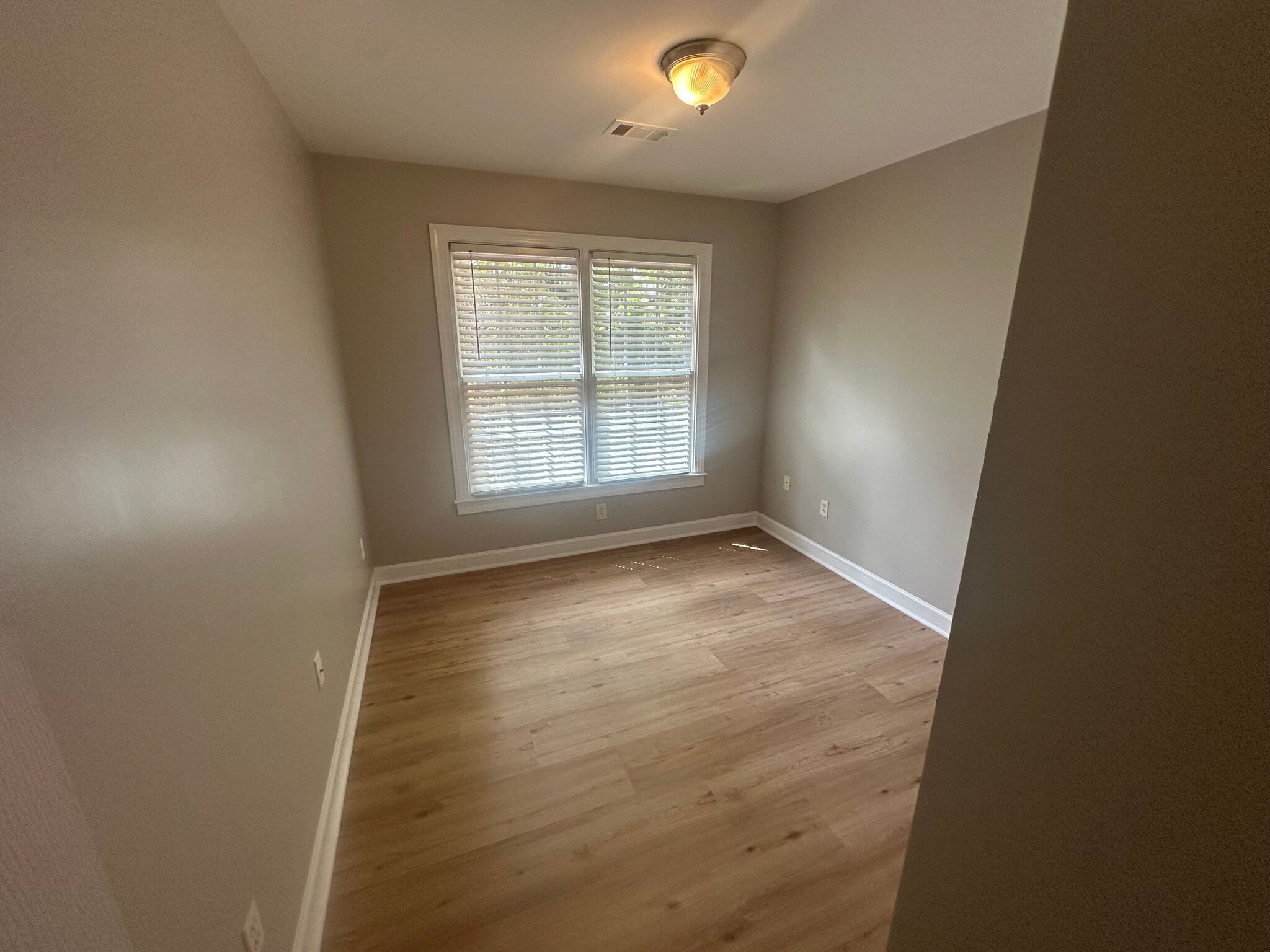 Building Photo - Room in House on Godfrey Dr NW