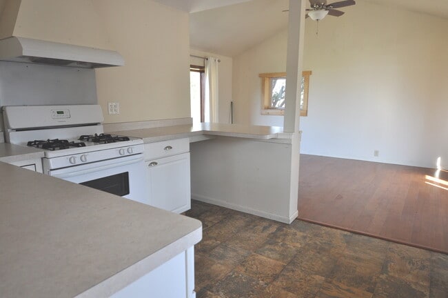 Building Photo - 19006 W Edwards Rd