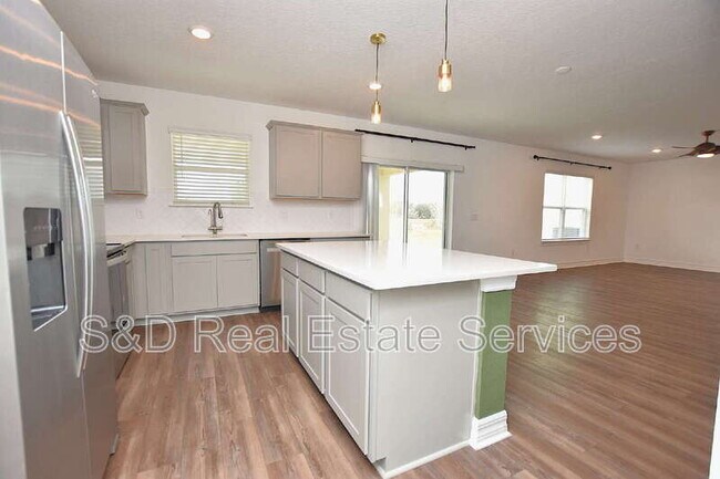 Building Photo - 3857 Capri Coast Dr