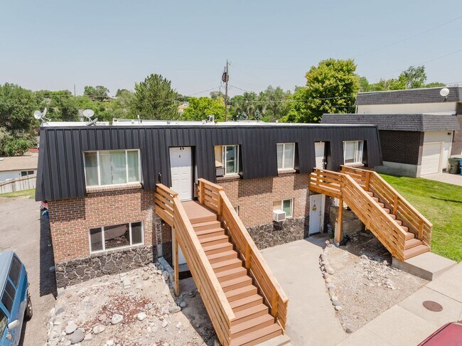 Building Photo - Poplar