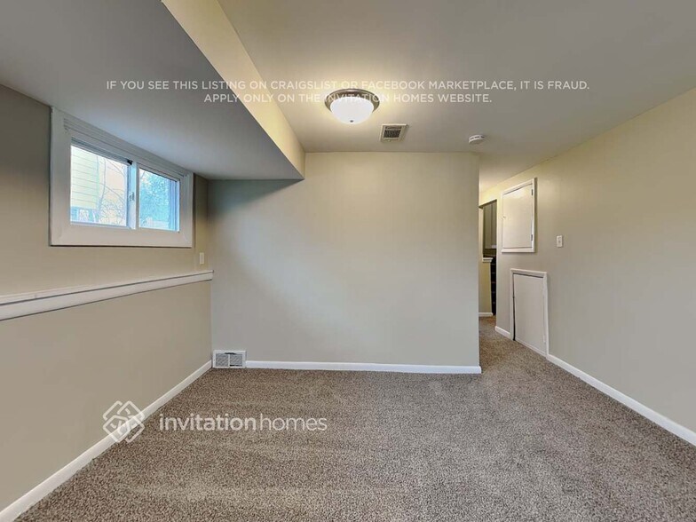 Building Photo - 7504 Emerson St