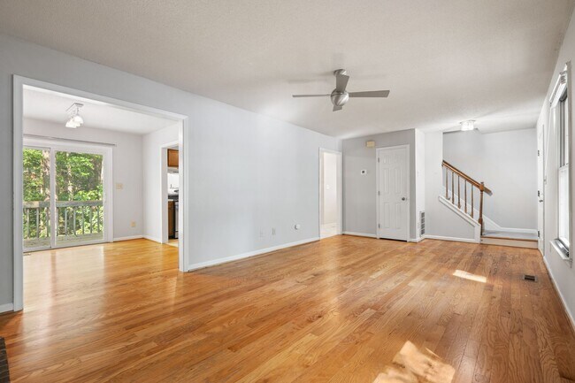 Building Photo - 3302 Lassiter St
