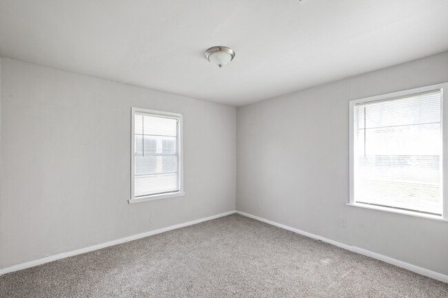 Building Photo - 4922 Alvin St