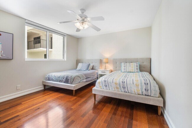 Building Photo - 2575 S Ocean Blvd