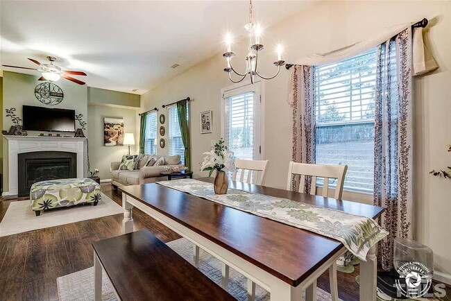 Building Photo - 125 Golden Meadow Ct